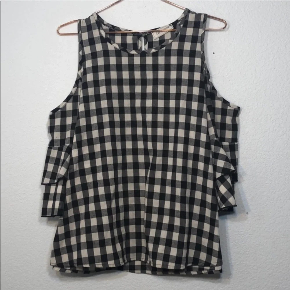 Ces Femme cold shoulder ruffle sleeve plaid top - Picture 2 of 5